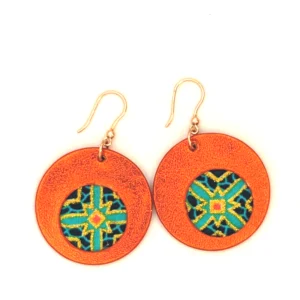 Boucles d'oreilles en cuir et tissu orange métallisé