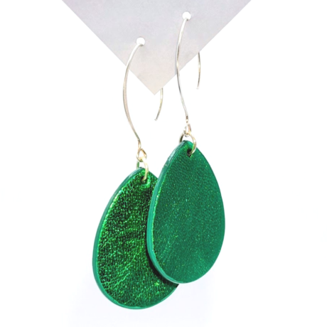 boucles-doreilles-cuir-metallise-verte2-900×900